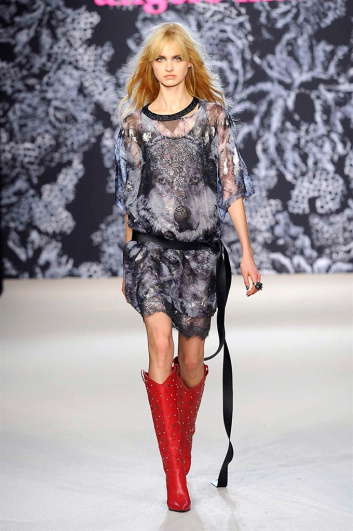 Fotoservizio/FW 2016-2017/WOMEN/ANGELO MARANI/DP2/10