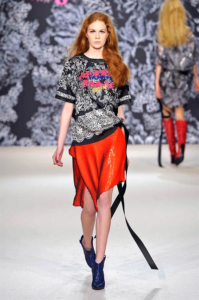 Fotoservizio/FW 2016-2017/WOMEN/ANGELO MARANI/DP2/11