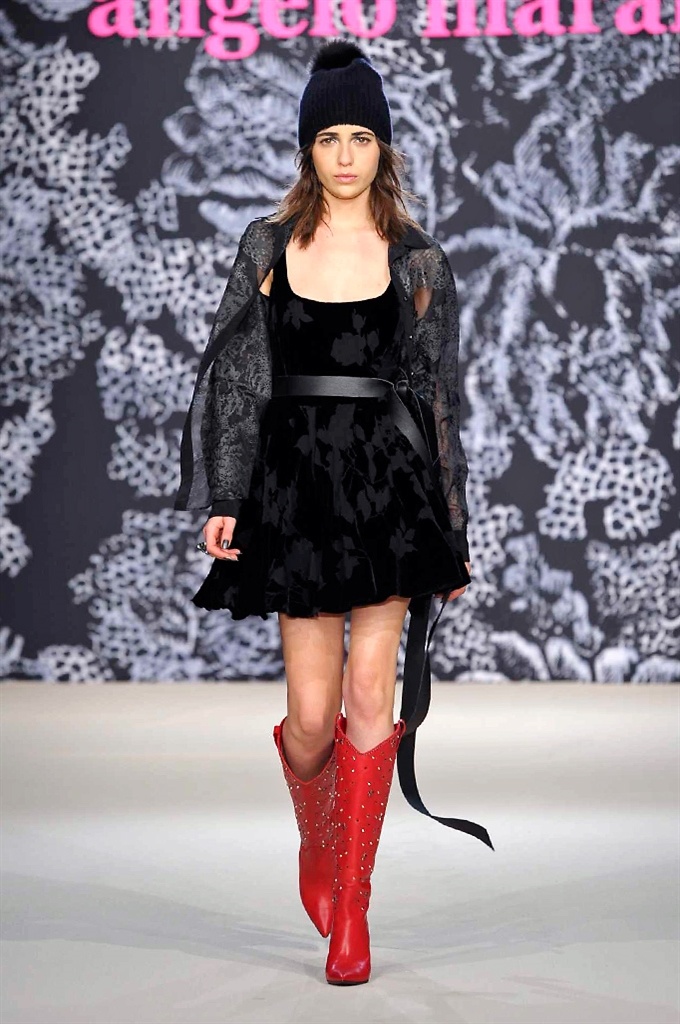 Fotoservizio/FW 2016-2017/WOMEN/ANGELO MARANI/DP2/13