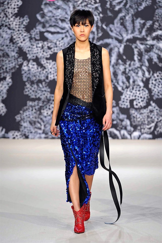 Fotoservizio/FW 2016-2017/WOMEN/ANGELO MARANI/DP2/17