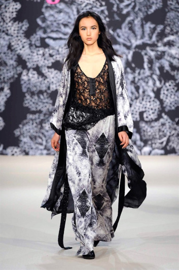 Fotoservizio/FW 2016-2017/WOMEN/ANGELO MARANI/DP2/19