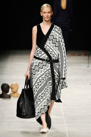 Fotoservizio/FW 2016-2017/WOMEN/LUCIO VANOTTI/DP2/7
