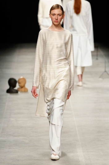 Fotoservizio/FW 2016-2017/WOMEN/LUCIO VANOTTI/DP2/1