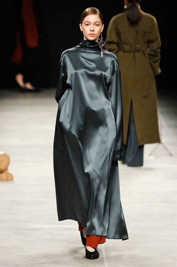 Fotoservizio/FW 2016-2017/WOMEN/LUCIO VANOTTI/DP2/7