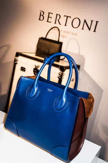 Fotoservizio/FW 2016-2017/WOMEN/BERTONI 1949/DP2/25