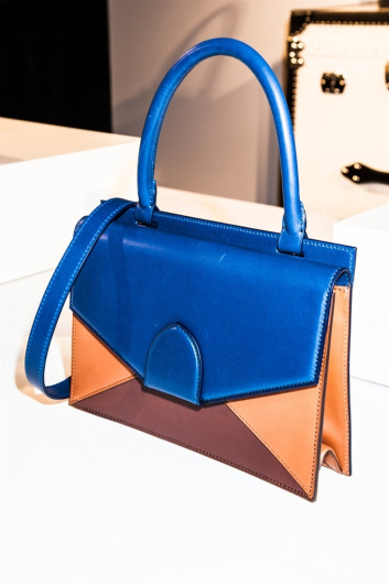 Fotoservizio/FW 2016-2017/WOMEN/BERTONI 1949/DP2/28