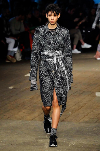 Fotoservizio/FW 2016-2017/WOMEN/MISSONI/DP2/3
