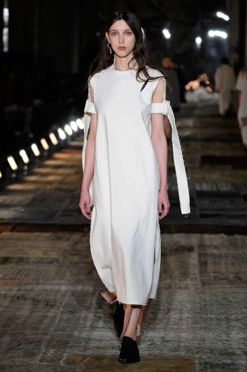 Fotoservizio/FW 2016-2017/WOMEN/DAMIR DOMA/DP2/6