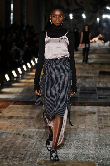 Fotoservizio/FW 2016-2017/WOMEN/DAMIR DOMA/DP2/10