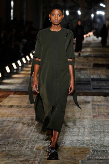 Fotoservizio/FW 2016-2017/WOMEN/DAMIR DOMA/DP2/14