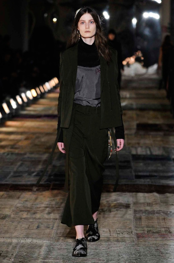 Fotoservizio/FW 2016-2017/WOMEN/DAMIR DOMA/DP2/15