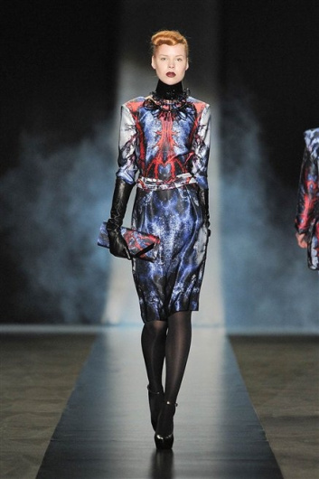 Fotoservizio/FW 2012-2013/WOMEN/SERGEI GRINKO/32