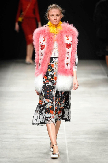Fotoservizio/FW 2016-2017/WOMEN/PICCIONE.PICCIONE/DP2/8