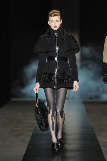 Fotoservizio/FW 2012-2013/WOMEN/SERGEI GRINKO/7
