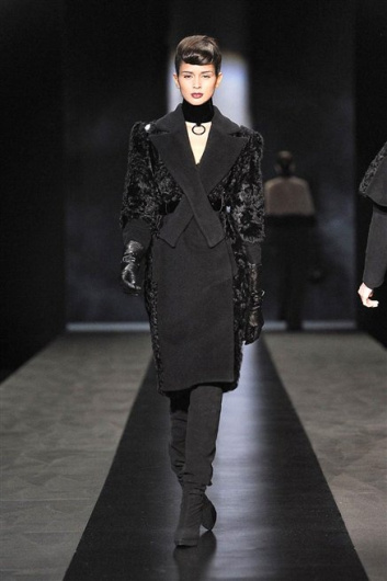 Fotoservizio/FW 2012-2013/WOMEN/SERGEI GRINKO/8