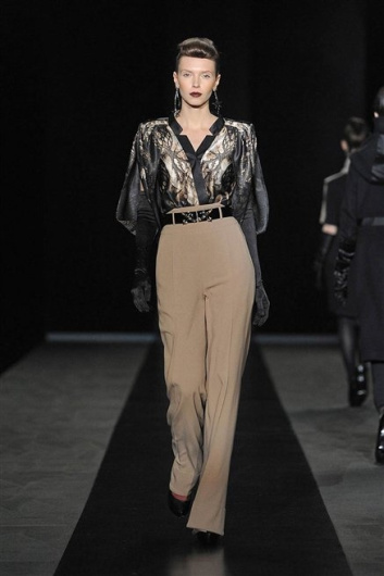 Fotoservizio/FW 2012-2013/WOMEN/SERGEI GRINKO/11