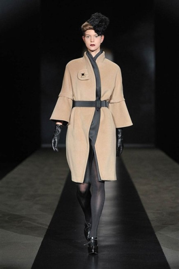 Fotoservizio/FW 2012-2013/WOMEN/SERGEI GRINKO/18