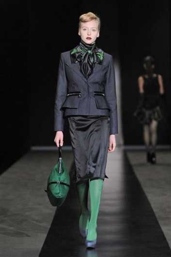 Fotoservizio/FW 2012-2013/WOMEN/SERGEI GRINKO/24
