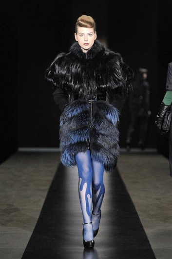 Fotoservizio/FW 2012-2013/WOMEN/SERGEI GRINKO/27