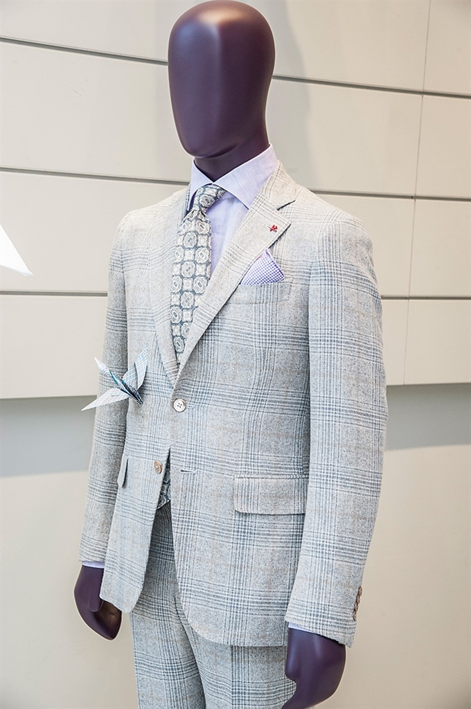 Isaia Napoli Designers 12 17 Aprile 16