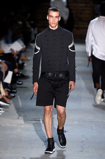 Fotoservizio/SS 2017/MEN/PORTS 1961/DP2/2