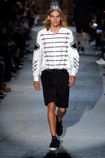 Fotoservizio/SS 2017/MEN/PORTS 1961/DP2/3
