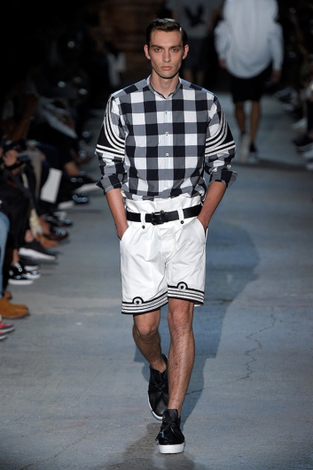 Fotoservizio/SS 2017/MEN/PORTS 1961/DP2/4