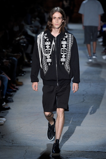 Fotoservizio/SS 2017/MEN/PORTS 1961/DP2/6