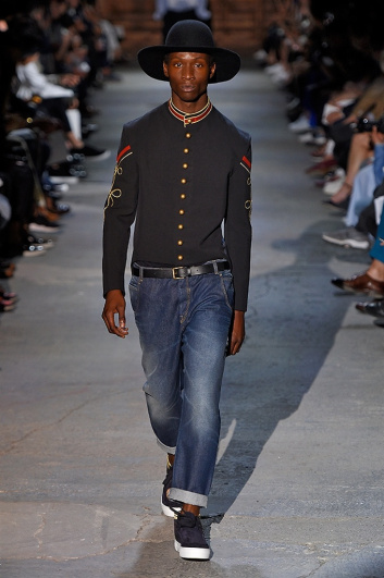 Fotoservizio/SS 2017/MEN/PORTS 1961/DP2/24