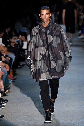 Fotoservizio/SS 2017/MEN/PORTS 1961/DP2/2