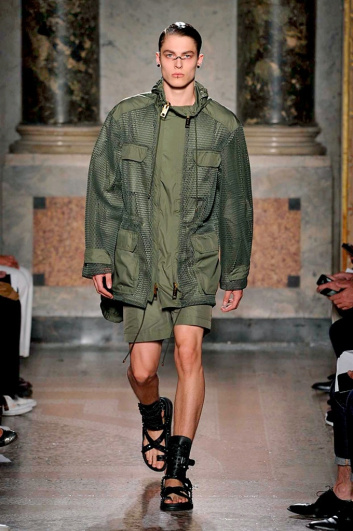 Fotoservizio/SS 2017/MEN/LES HOMMES/DP2/16