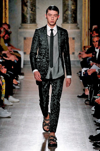 Fotoservizio/SS 2017/MEN/LES HOMMES/DP2/22