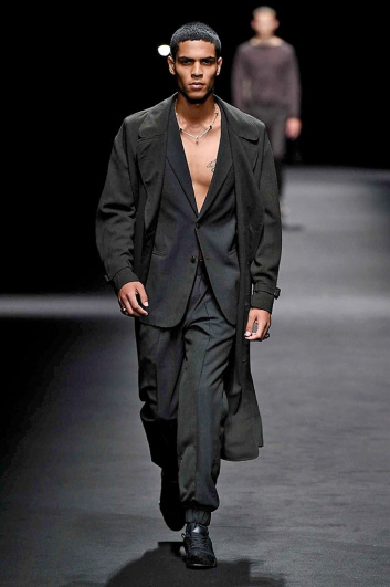 Fotoservizio/SS 2017/MEN/VERSACE/DP2/1