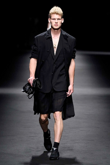 Fotoservizio/SS 2017/MEN/VERSACE/DP2/10