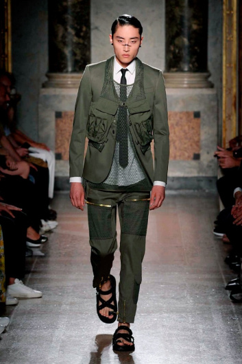 Fotoservizio/SS 2017/MEN/LES HOMMES/DP2/0