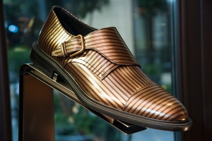 Fotoservizio/SS 2017/MEN/JIMMY CHOO/DP2/38