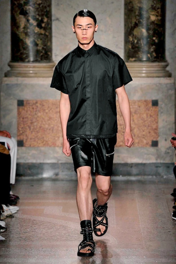Fotoservizio/SS 2017/MEN/LES HOMMES/DP2/6