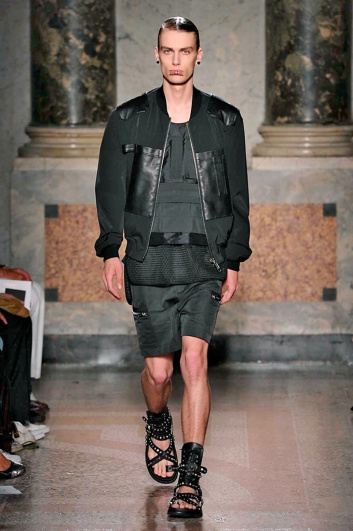 Fotoservizio/SS 2017/MEN/LES HOMMES/DP2/8
