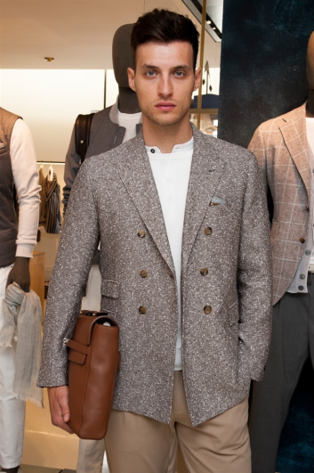 Fotoservizio/SS 2017/MEN/ELEVENTY/DP2/1