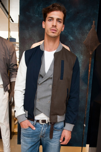 Fotoservizio/SS 2017/MEN/ELEVENTY/DP2/4