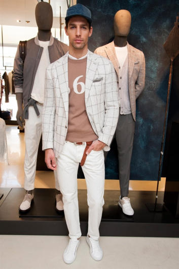 Fotoservizio/SS 2017/MEN/ELEVENTY/DP2/26