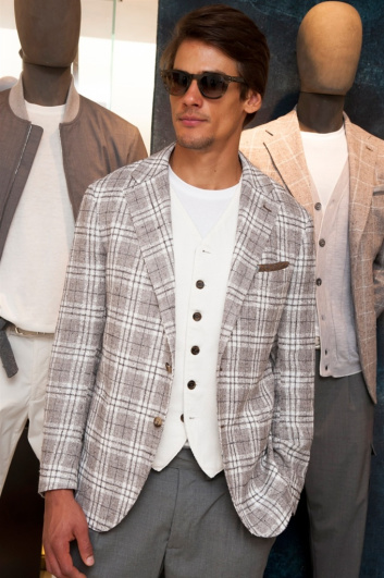 Fotoservizio/SS 2017/MEN/ELEVENTY/DP2/29