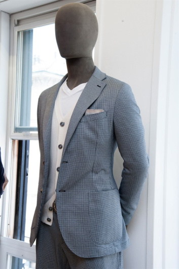 Fotoservizio/SS 2017/MEN/ELEVENTY/DP2/77