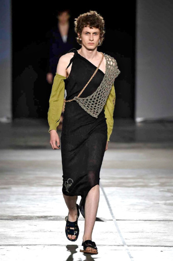 Fotoservizio/SS 2017/MEN/VIVIENNE WESTWOOD/DP2/2