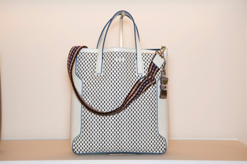 Fotoservizio/SS 2017/MEN/FURLA/DP2/10