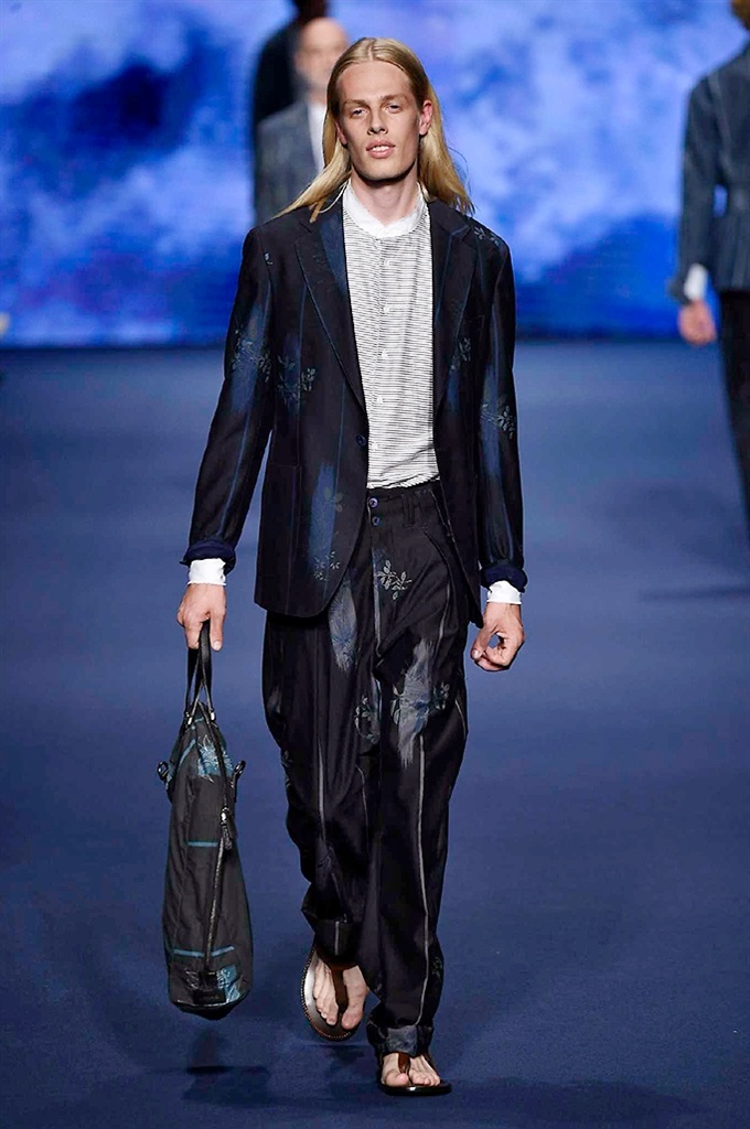 Fotoservizio/SS 2017/MEN/ETRO/DP2/6