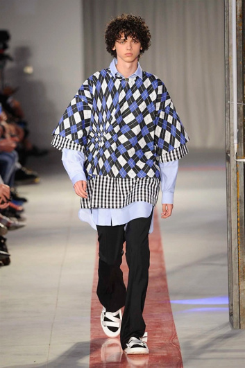 Fotoservizio/SS 2017/MEN/MSGM/DP2/2