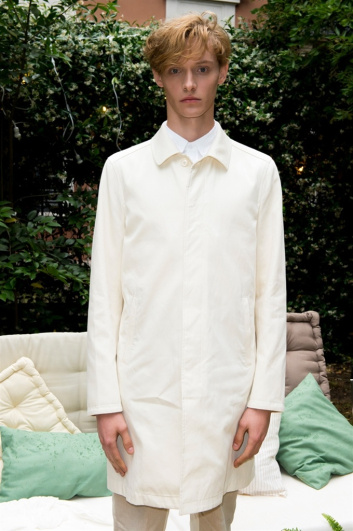 Fotoservizio/SS 2017/MEN/DONDUP/DP2/35