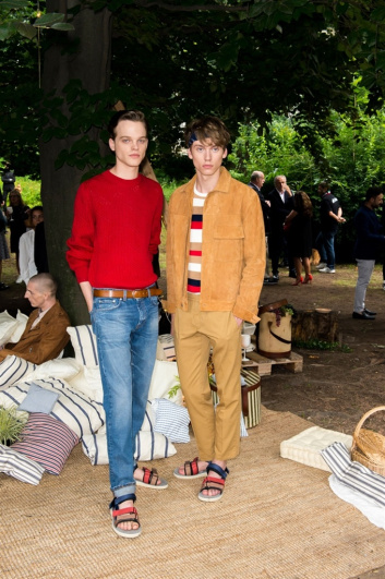 Fotoservizio/SS 2017/MEN/DONDUP/DP2/52