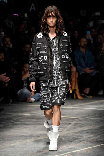 Fotoservizio/SS 2017/MEN/MARCELO BURLON COUNTY OF MILAN/DP2/3